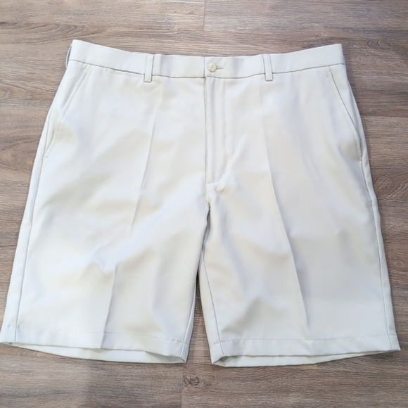 Ben Hogan Performance Khaki Color Golf Outdoor Shorts Zip & Button - Size 38 - Picture 6 of 6